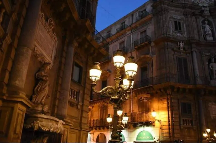 Kanat Apartment باليرمو 0*,  إيطاليا